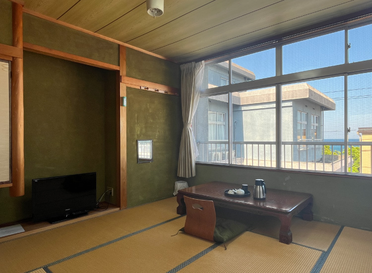 館内